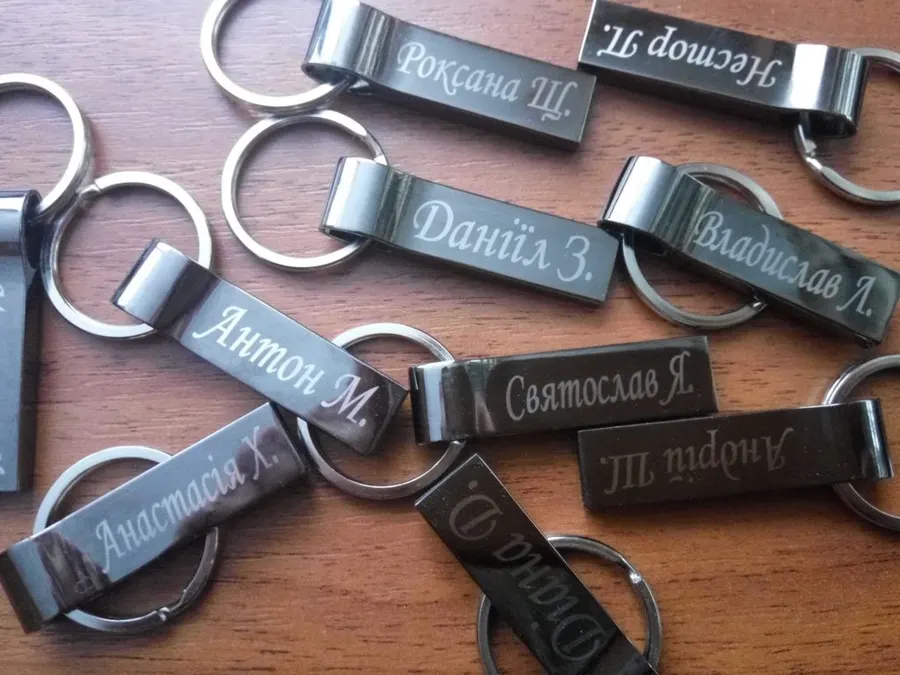 Лазерне гравірування на флешках і USB у Києві